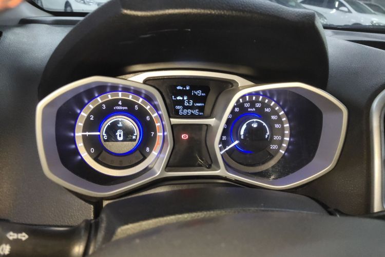 江汽集团 瑞风S3 2016款 1.5L 手动豪华智能型局部细节14