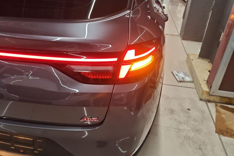 哪吒汽车 哪吒AYA 2023款 318 Lite车身外观6006