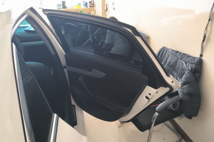 奥迪A4L 2023款 40 TFSI 时尚动感型中控内饰45