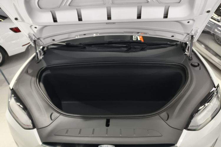 特斯拉 Model X 2019款 长续航版机舱底盘24