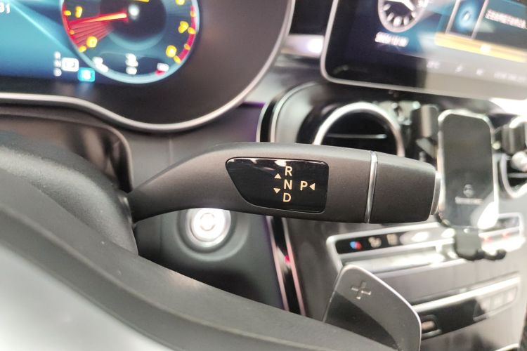 奔驰C级 2020款 改款 C 200 L 时尚型运动版中控内饰18