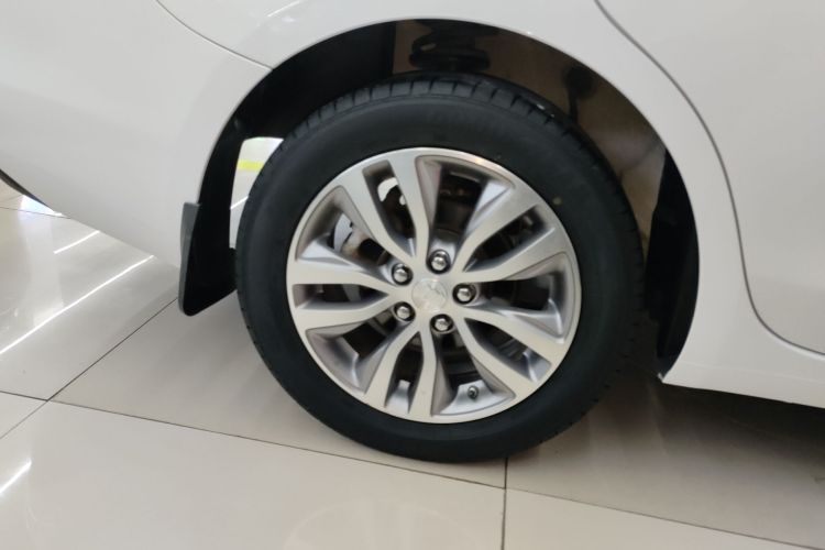 别克 英朗 2019款 18T 自动互联精英型 国VI车身外观56