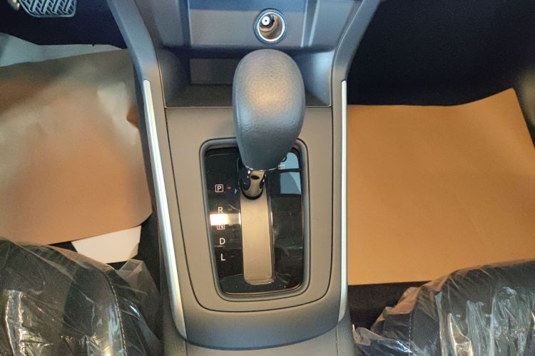 日产 轩逸 2024款 改款三 经典 1.6XE CVT舒适版中控内饰18