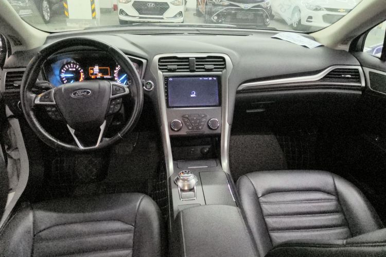 福特 蒙迪欧 2018款 EcoBoost 180 时尚型中控内饰12