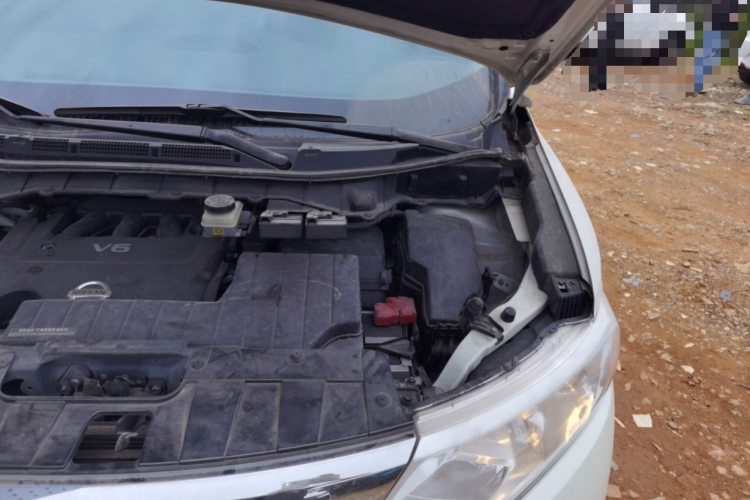 日产 贵士 2015款 3.5L SL局部细节9007