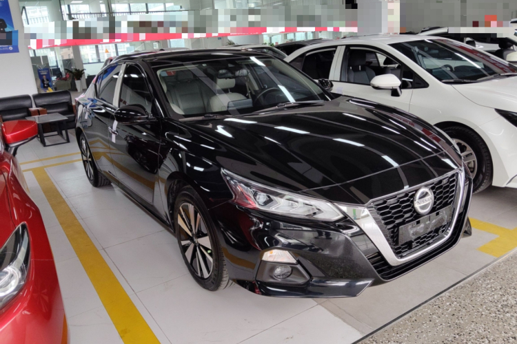 日产 天籁 2021款 2.0T XL Upper AD1 智享领航版车身外观3