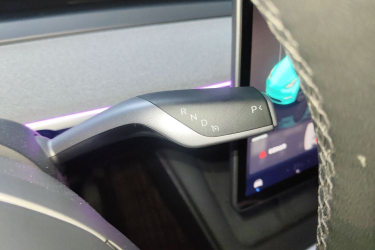 特斯拉 Model Y 2024款 后轮驱动版中控内饰18