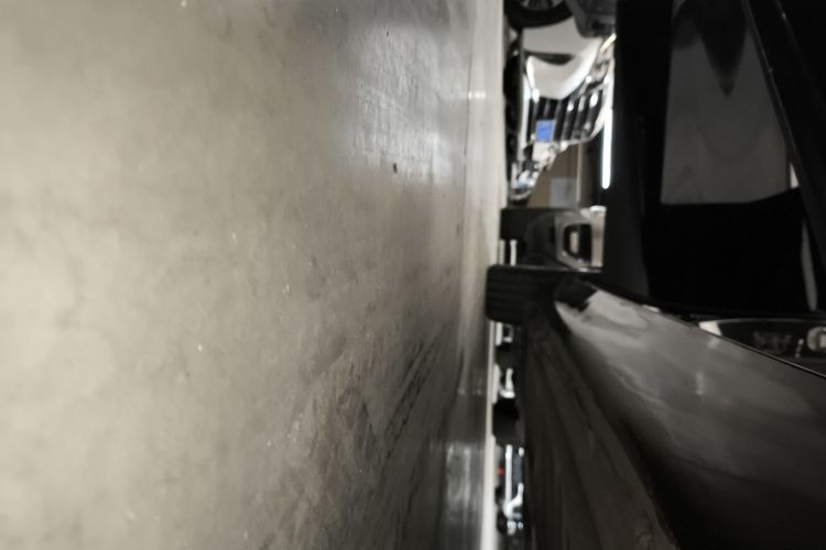 奔驰E级 2017款 E 300 L 豪华型局部细节9001