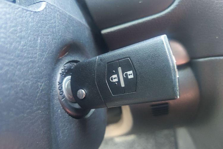 马自达6 2015款 2.0L 自动时尚型中控内饰11