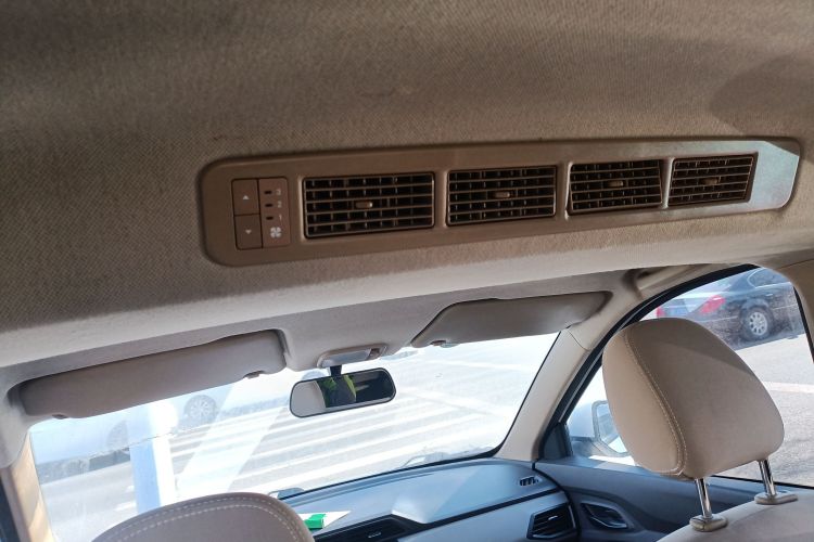 五菱汽车 五菱宏光 2019款 1.5L S标准型国VI LAR局部细节22