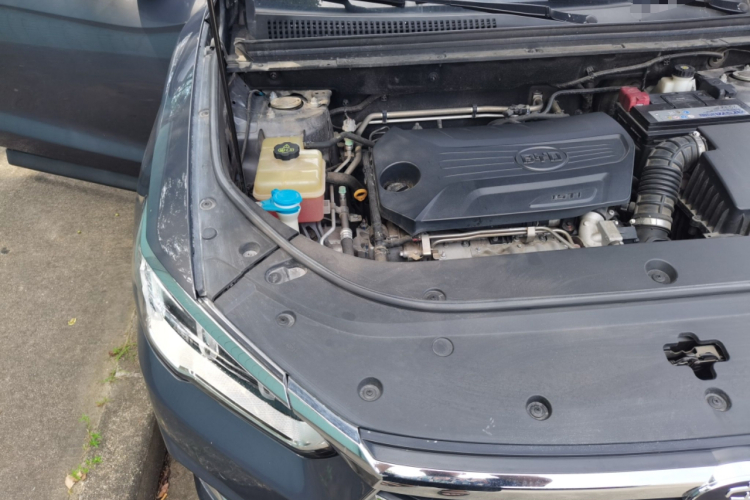 比亚迪 宋Pro 2019款 1.5T 自动尊贵型局部细节9006