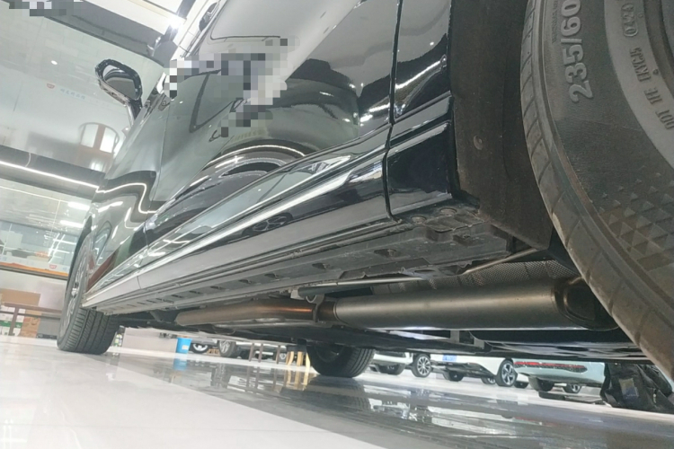 红旗HQ9 PHEV 2024款 2.0T 四驱豪华版局部细节9002