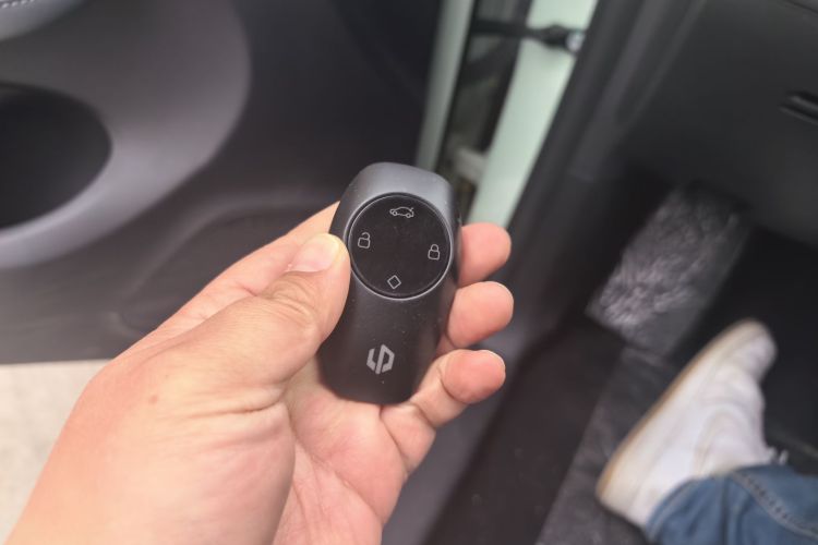 零跑汽车 零跑T03 2024款 403舒享版中控内饰7001