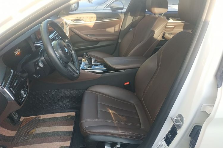 宝马5系 2019款 525Li M运动套装局部细节19