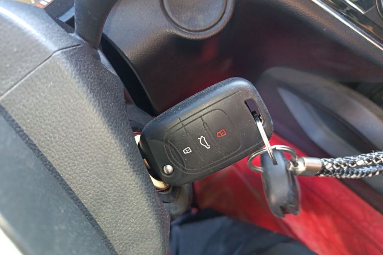 五菱汽车 五菱宏光S3 2018款 1.5L 手动豪华型 国V中控内饰11