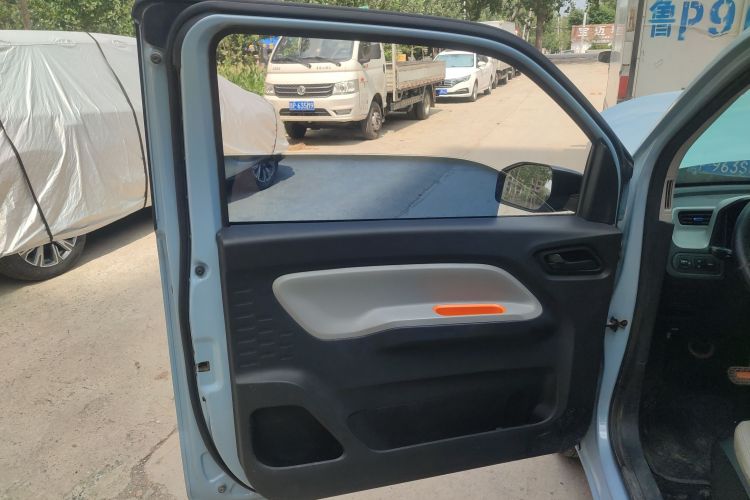 五菱汽车 宏光MINIEV 2022款 自在款 三元锂中控内饰7007