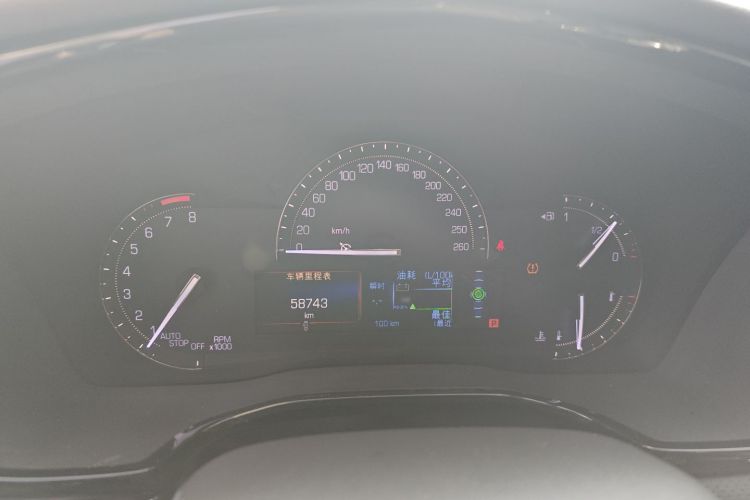 凯迪拉克XT5 2016款 28T 四驱豪华型中控内饰14