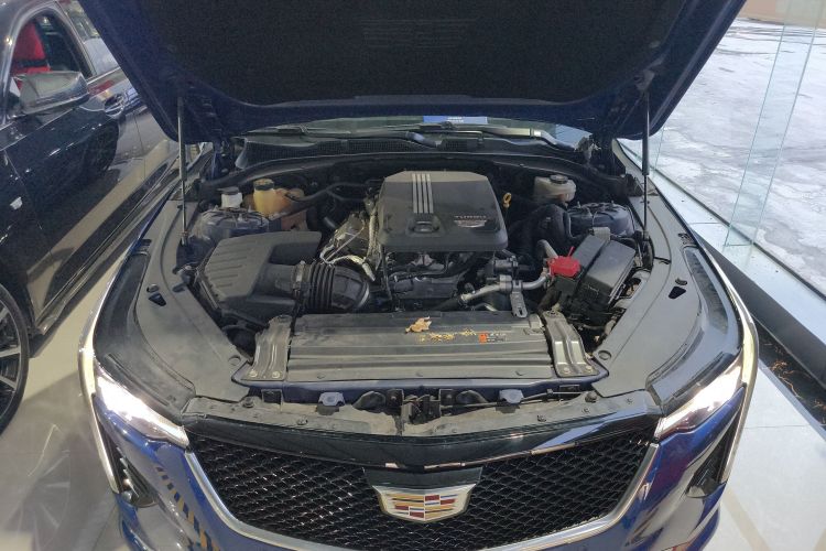 凯迪拉克CT4 2020款 28T 精英型机舱底盘24