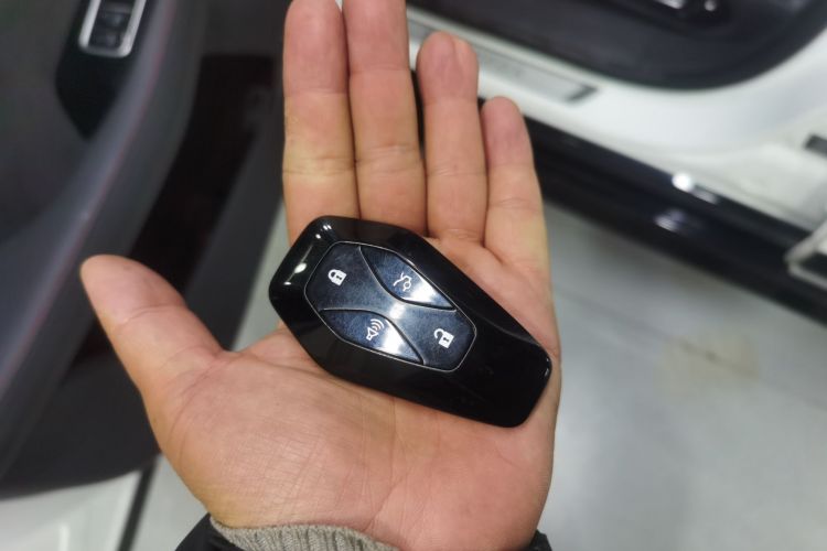 ARCFOX极狐 极狐 阿尔法S(ARCFOX αS) 2022款 HI版 高阶版中控内饰11