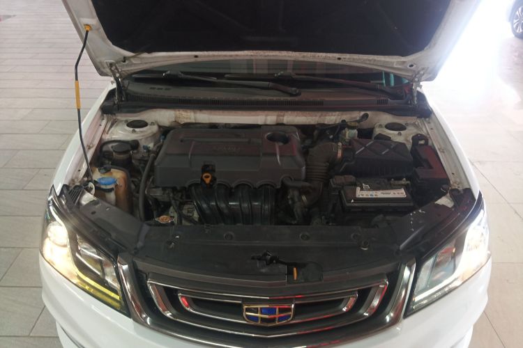 吉利汽车 帝豪 2017款 三厢百万款 1.5L CVT豪华型机舱底盘24