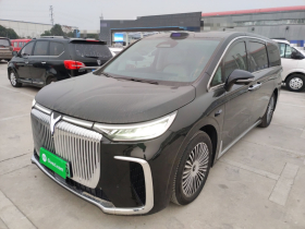 岚图汽车 岚图梦想家 2025款 PHEV 四驱卓越乾崑版