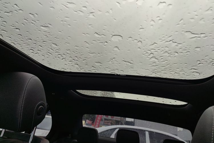 奔驰E级(进口) 2019款 E 260 运动版局部细节22