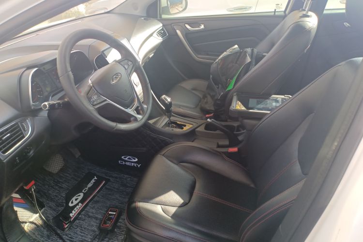 奇瑞 艾瑞泽5 2016款 1.5L CVT领潮版中控内饰19