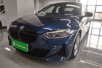 宝马1系 2021款 120i M运动曜夜版