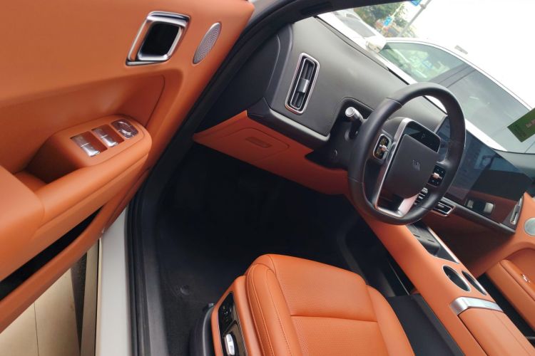 理想汽车 理想L7 2024款 Ultra中控内饰20