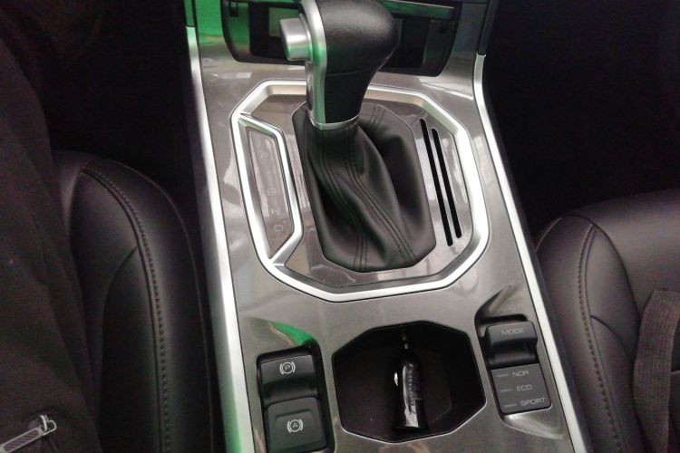 哈弗F5 2019款 国潮版 1.5T i潮 国V中控内饰18