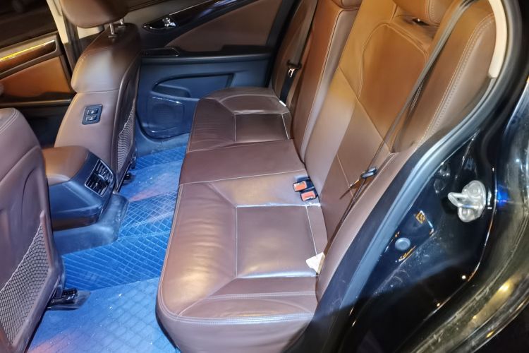 红旗H7 2015款 2.0T 豪华型中控内饰21