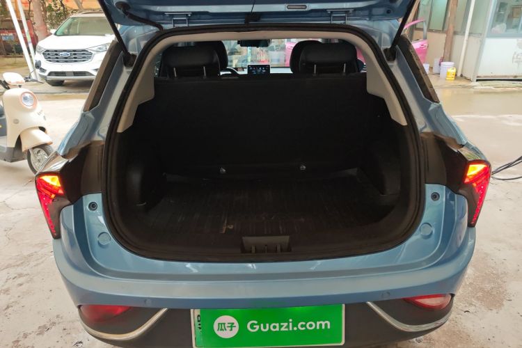 哪吒汽车 哪吒V 2022款 潮 400局部细节23