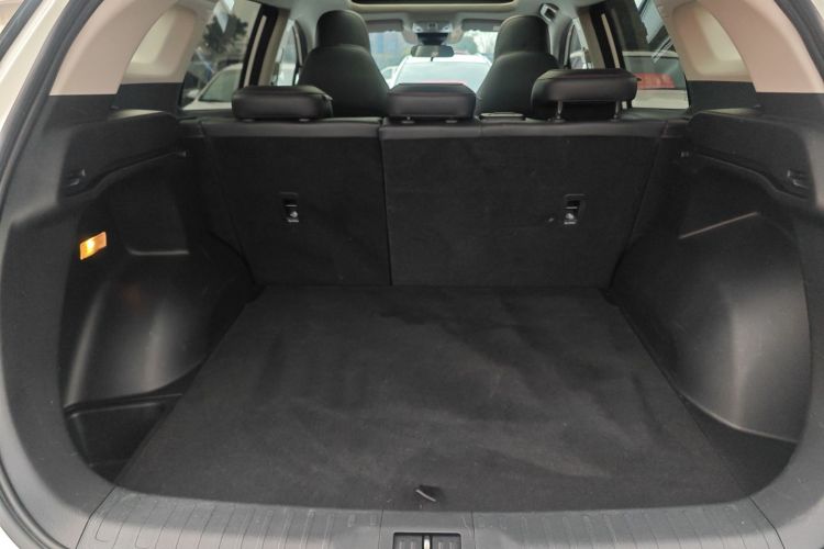 广汽传祺 传祺GS4 2021款 270T 自动智联科技版机舱底盘23