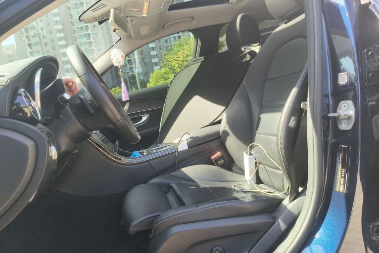 奔驰C级 2019款 C 180 L 时尚型运动版局部细节19