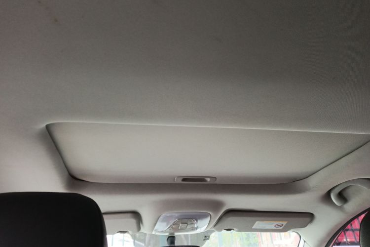 广汽传祺 传祺GS4 2017款 235T 自动两驱精英版局部细节22