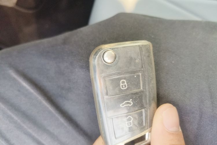 大众 朗逸 2023款 1.5L 自动五百万版中控内饰11