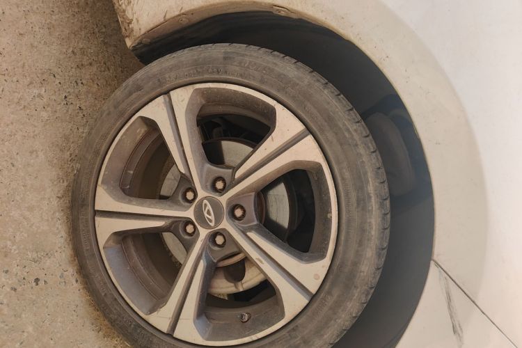 奇瑞 艾瑞泽5 2019款 1.5L 手动新青春版 国VI车身外观6007