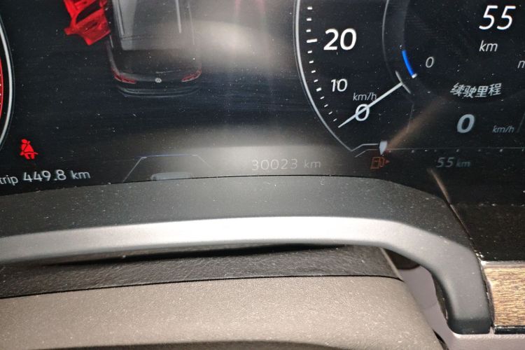 大众 途锐 2022款 3.0TSI 锐享版 曜黑运动套装中控内饰15