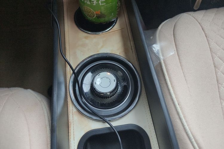 五菱汽车 五菱缤果 2024款 203km 轻享款中控内饰18