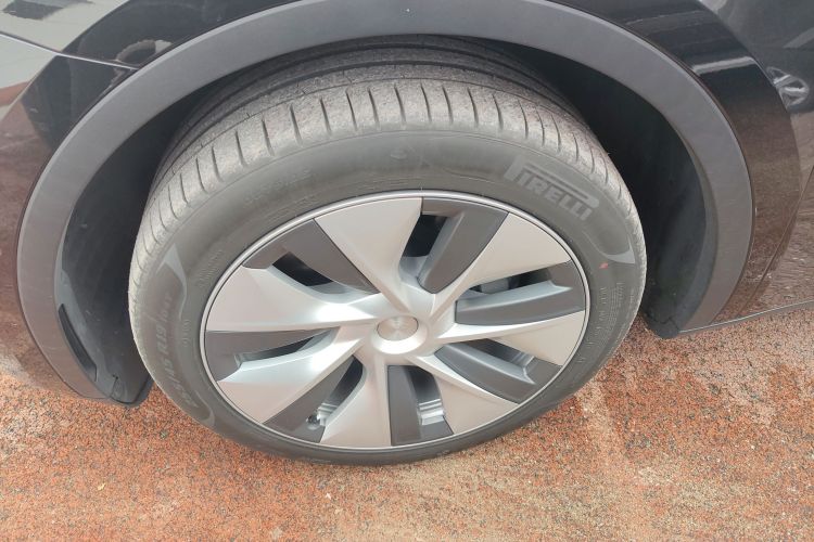 特斯拉 Model Y 2022款 改款 后轮驱动版车身外观6007