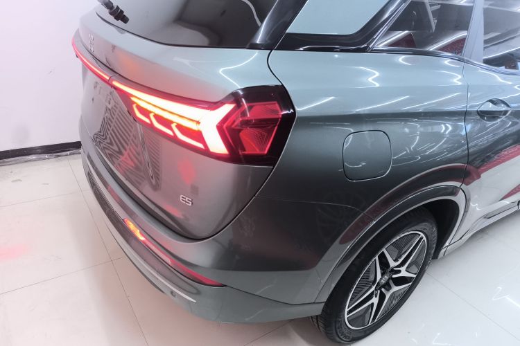 蓝电E5 2023款 1.5L DE-i 100KM臻享型 7座车身外观9