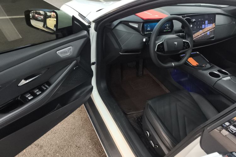 深蓝汽车 深蓝SL03 2023款 515MAX纯电版中控内饰20