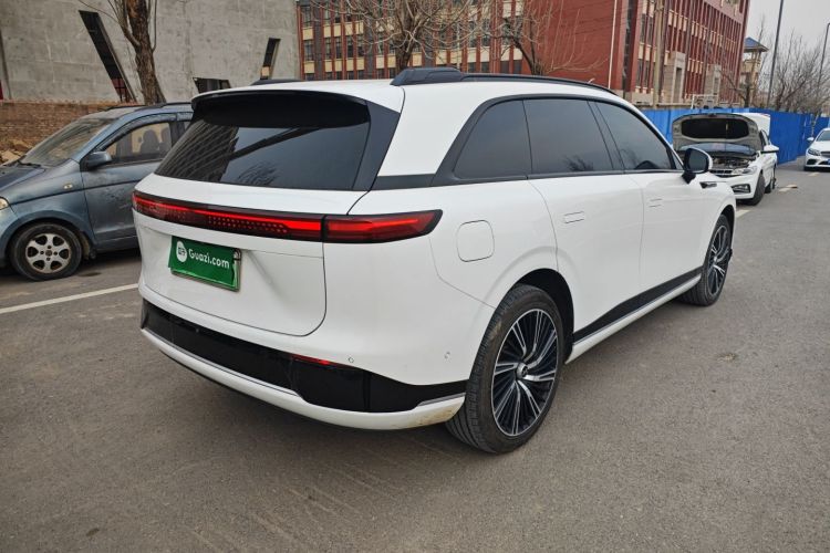 小鹏G9 2022款 702 Pro车身外观7