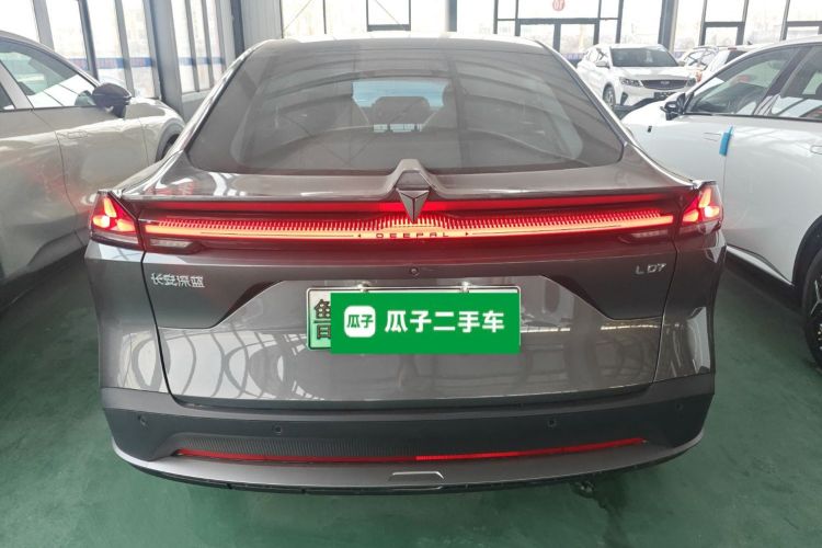 深蓝汽车 深蓝L07 2024款 230Max乾崑智驾ADS SE增程版车身外观6
