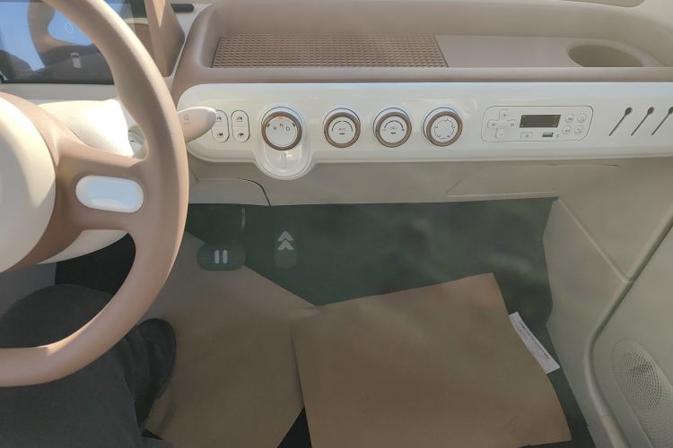 奔腾小马 2026款 222km 萌趣马 Plus中控内饰16