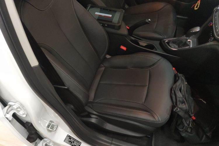 别克 英朗 2021款 改款 1.3T 自动轻混动精英型局部细节41