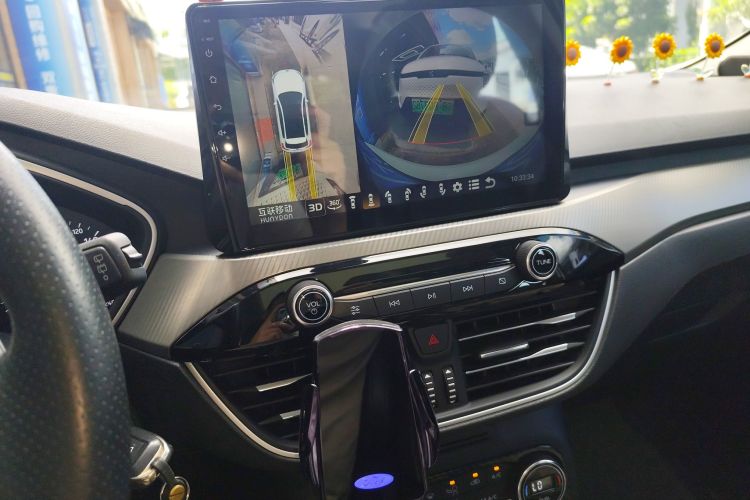 福特 福克斯 2019款 两厢 EcoBoost 180 自动锋潮型中控内饰16