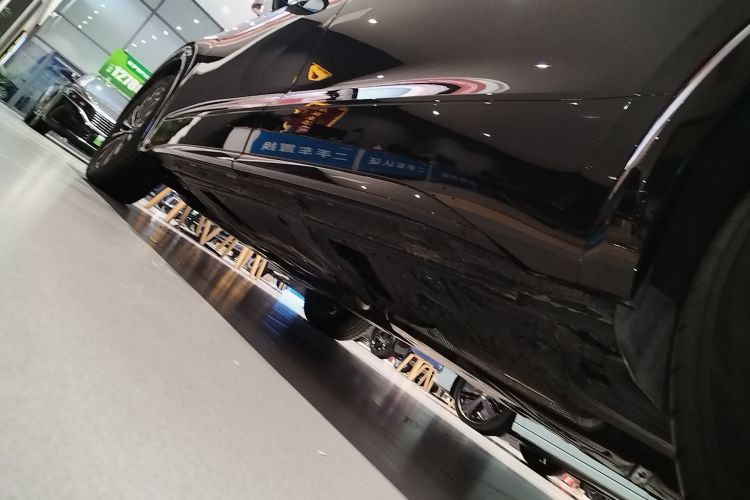 大众 威然 2024款 380TSI 尊贵版局部细节9002