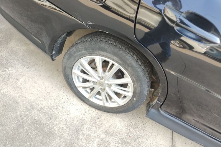 东南 V3菱悦 2014款 1.5L 手动精明版车身外观6008