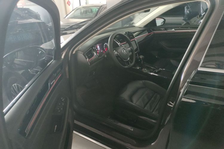 大众 辉昂 2018款 改款 380TSI 两驱商务版中控内饰20